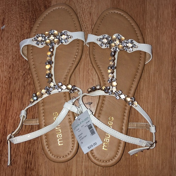 Never worn cute sandals - Picture 1 of 3